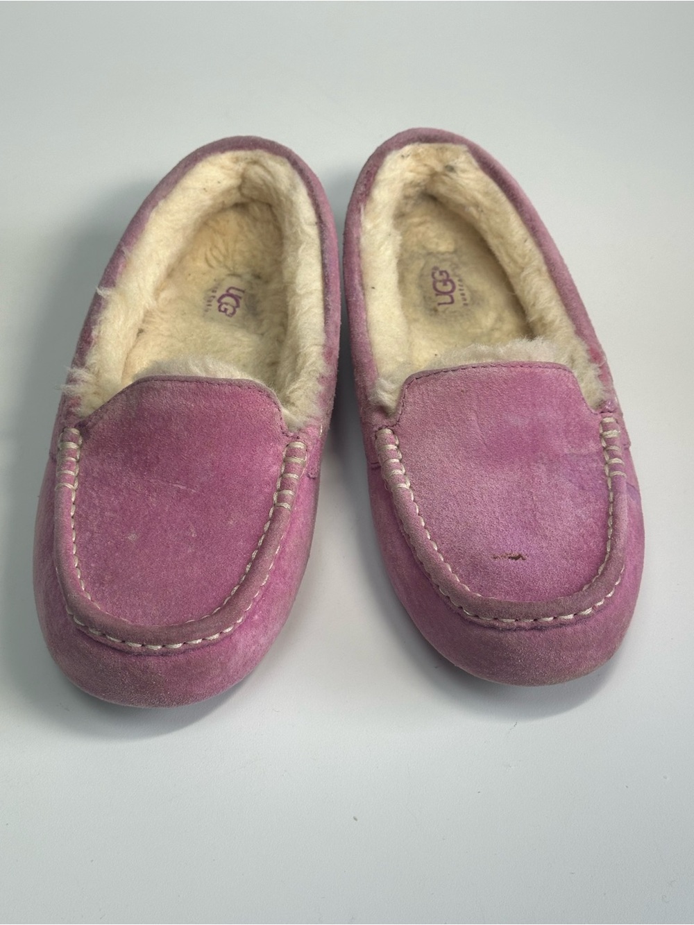 UGG Pink Lavender Suede Shearling Moccasin Slippers size 8US